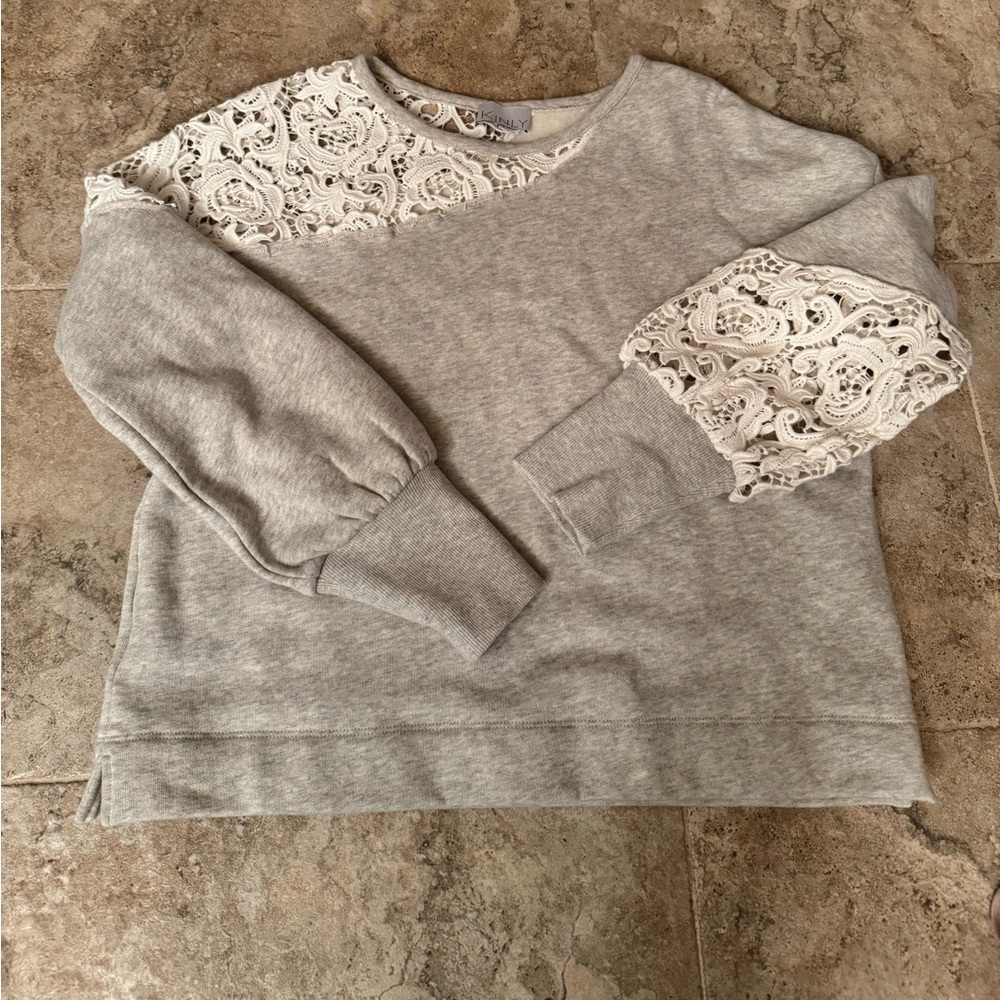 Kinly sweatshirt lace inserts, balloon sleeve size small